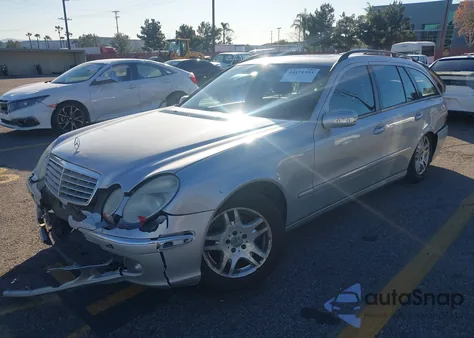 2004 Mercedes-Benz E 320 z USA, uszkodzony, nr VIN WDBUH65J64A519079